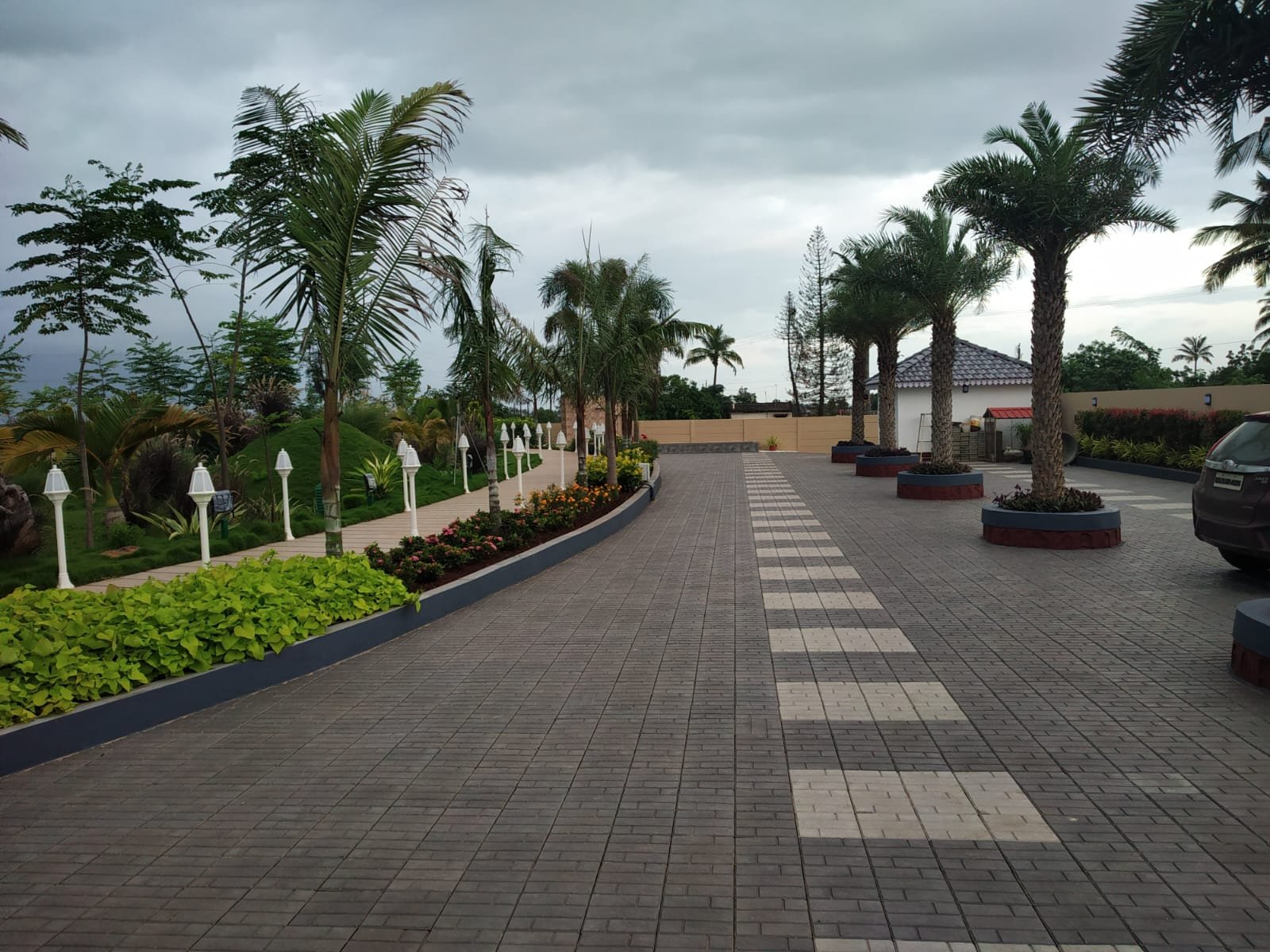 Checkerboard grass and paver design